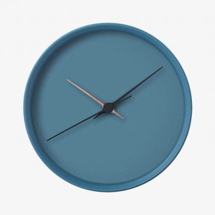 wooden analog wall clock