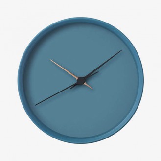 wooden analog wall clock